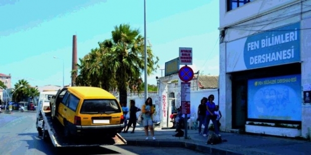 Duraklara Park Eden Araçlara Göz Açtırılmıyor