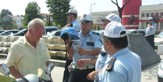 Düzce’de’de Asayiş Ve Trafik Denetimi Arttı