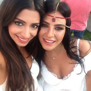 Neslişah Alkoçlar'ın kına gecesi düzenledi