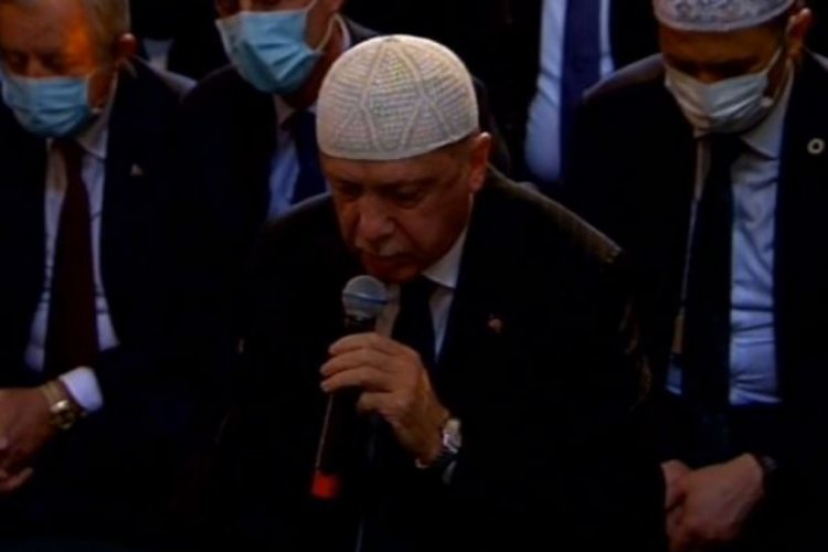 86 yıl sonra Ayasofya'da ilk namaz!