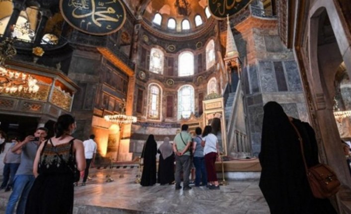 Ayasofya'nın 86 yıl sonra ibadete açılması dünya basınında!