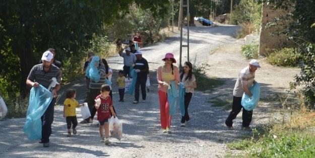 Mahalle Sakinlerin’den Örnek Davranış