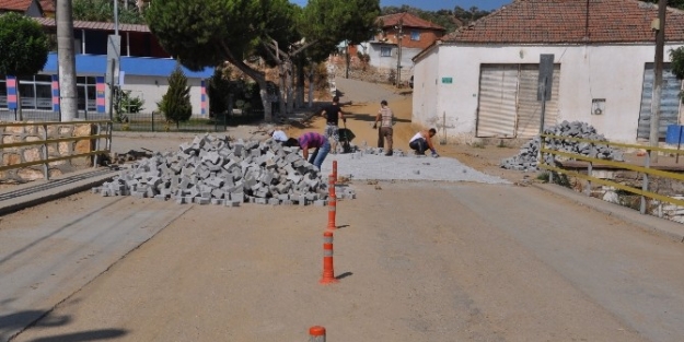 İsabeyli Mahallesi’nde Alt Ve Üst Yapı Çalişmasi