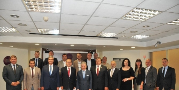 İto’dan Esiad’a Ziyaret