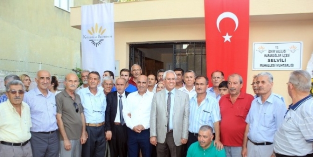 Karabağlar’da Muhtarlar Modern Binalara Kavuşuyor
