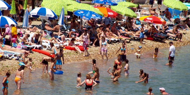 Plaj sapığı linç girişimi!