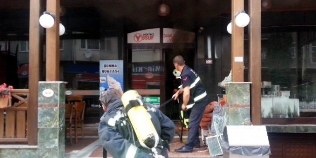 Köfteci Yusuf’ta Korkutan Yangın