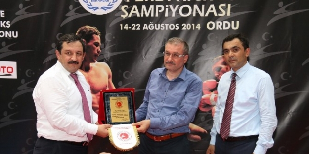 Kick Boks Şampiyonasi Sona Erdi