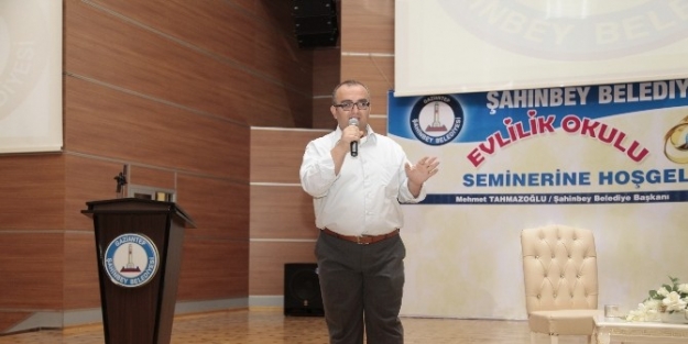 Evlilik Okulununa Çiftler Yoğun İlgi Gösteriyor