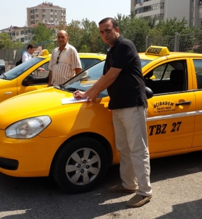 Taksiciler İsrail'i böyle boykot ediyor!