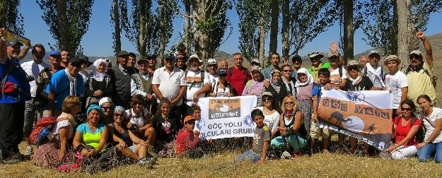 Göç Yolu Yolcuları’ndan Dipsiz Gölde Çevre Temizliği