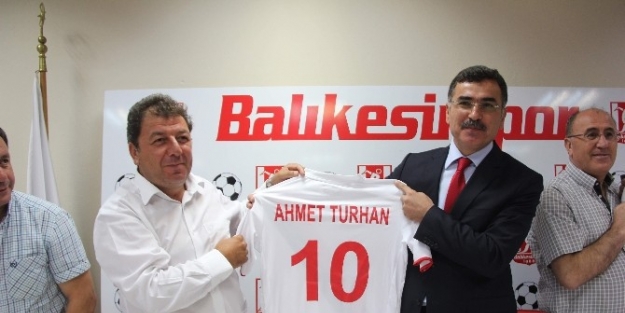 Balıkesirspor’a Vali Morali