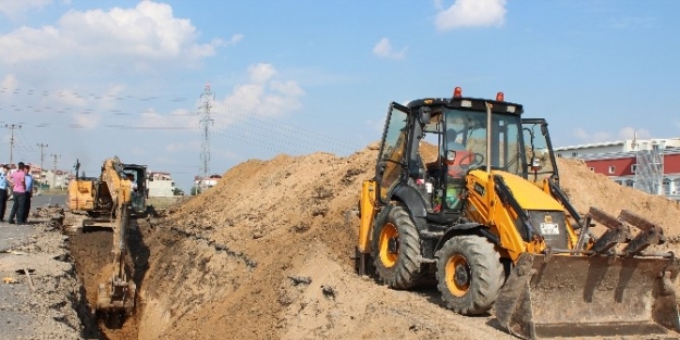 Yeşiltepe Mahallesinde Kanalizasyon Çalişmasi