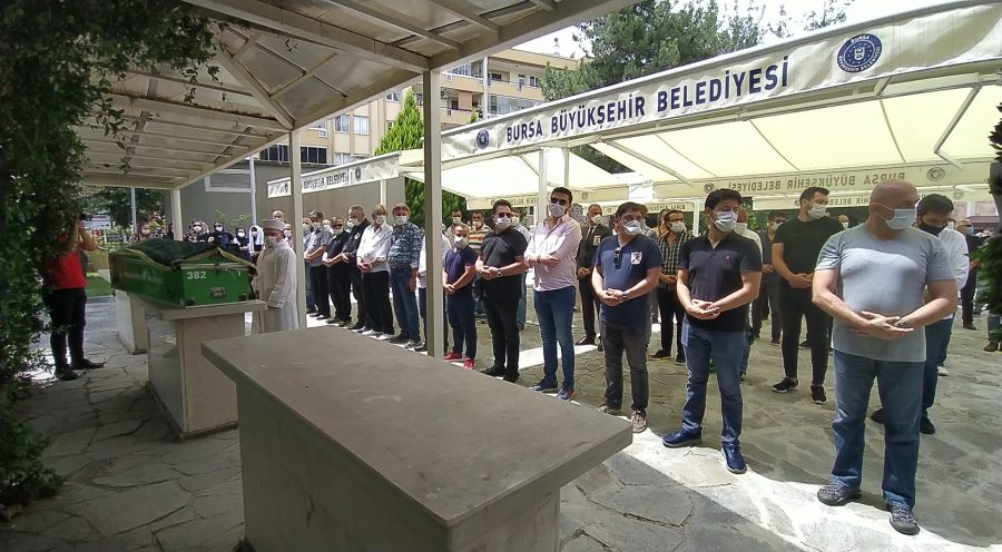 Genç avukat, Bursa'da son yolculuğuna uğurlandı