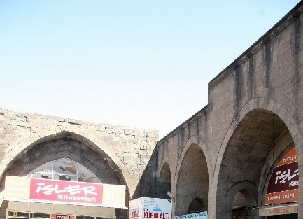 Medrese Esnafı Taşındı