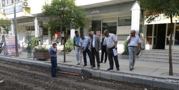 Isparta’da Dayanıklı Asfalt Kaplama Çalişmalari Hızla Devam Ediyor