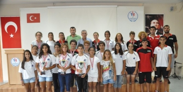 Adanalı Kanocuların Sapanca Çikarmasi