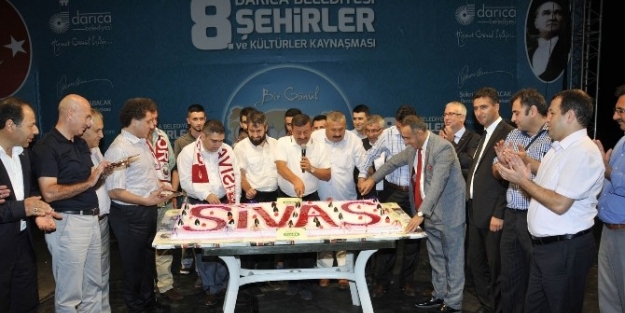 Darıca’da Sivaslılar Sahne Aldı