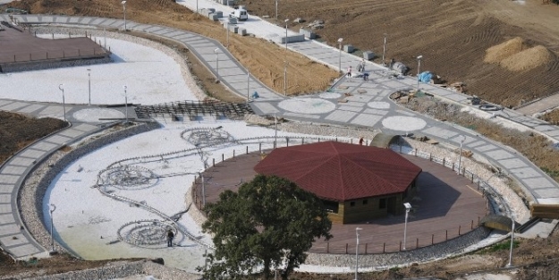 Bozüyük’te Yeşilkent Parkı’ndaki Çalişmalar