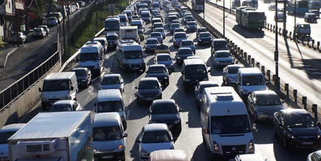 İstanbul'da trafiğe çıkacak araçlar dikkat!