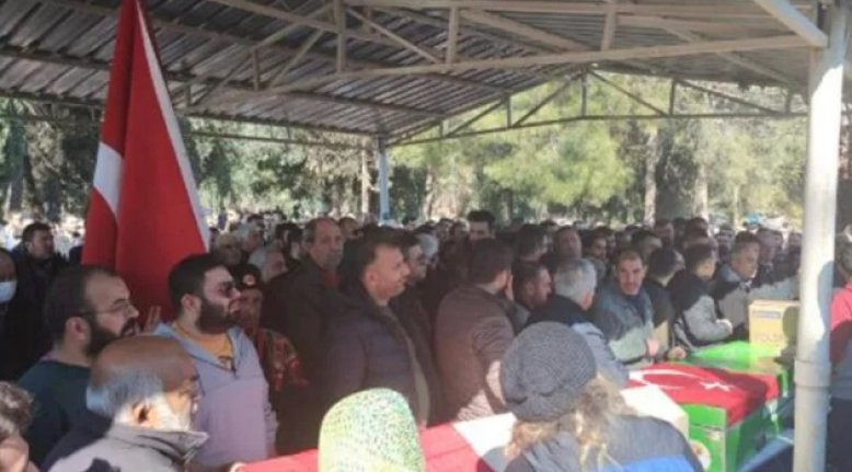 Coşkun ailesinin cenazesinde yürek yakan ayrıntı! Mezarın başucuna gömüldü...