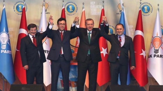 İki Başkan AK Parti'li oldu