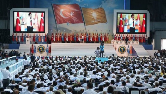 Kongrede dikkat çeken anons