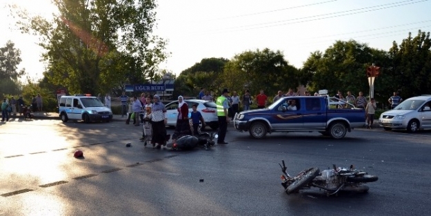 Salihli’de Trafik Kazası: 4 Yaralı