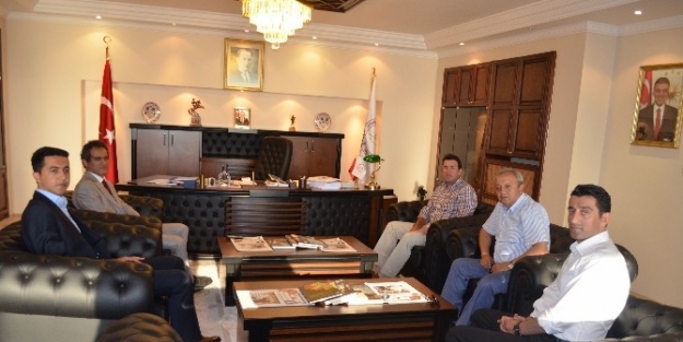 Ulupınar Ve Beraberindeki Heyetten Özer’e Ziyaret