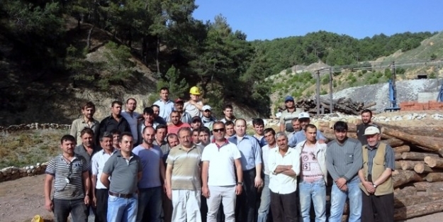 Maden İşçilerine İşçi Sağlığı-iş Güvenliği Ve Mesleki Eğitim Kursu