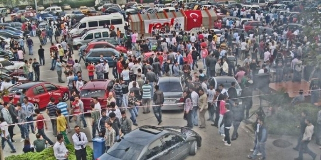 Bursa’nın En Güzel Arabaları Yarışıyor