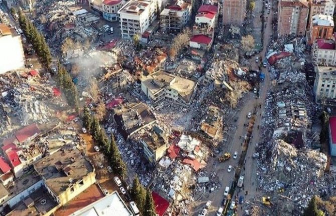 Televizyon kanalları tek yürek oluyor!  Depremzedeler için ortak yayın yapacaklar