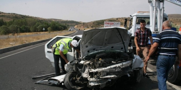 Yozgat’ta Meydana Gelen Trafik Kazasında 4 Kişi Yaralandı