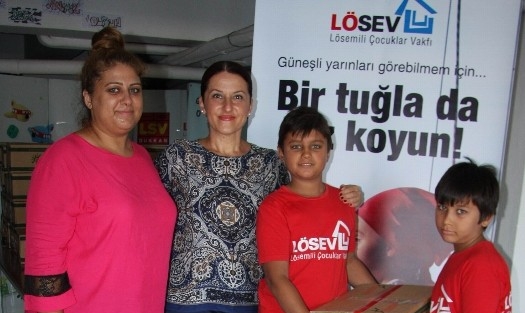 Lösev, Lösemili Çocuklara Bir Ton Kırmızı Et Dağıttı