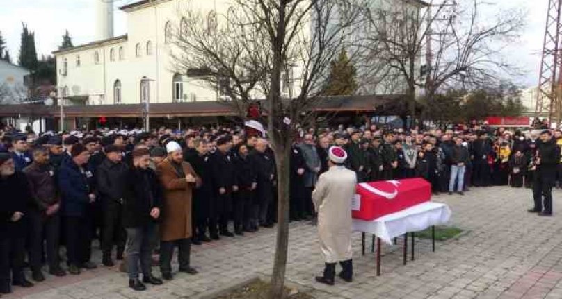 Depremde hayatını kaybeden Bursalı uzman çavuş son yolculuğuna uğurlandı