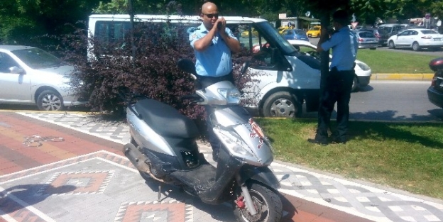 Vatandaşın Dikkati Sayesinde Çalinan Motosikletine Kavuştu