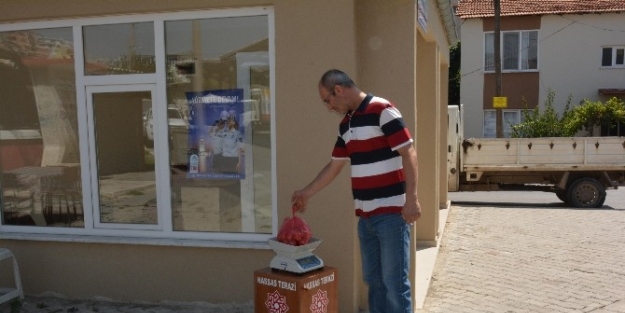 Vatandaş Pazardan Aldığı Ürünü Kendi Tartacak