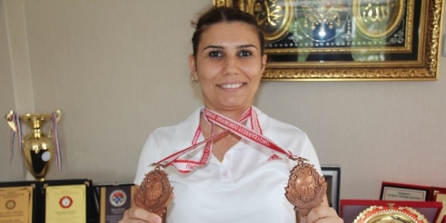 Milli Tekvandocu Serpil, Dünya Şampiyonasina Hazırlanıyor