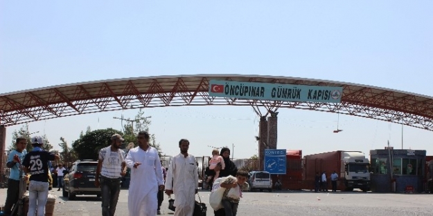 Suriyeliler, Güvenli Liman Olarak Gördükleri Kilis’e Geliyor