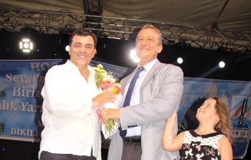 Dikili’de Festivalli Günler Başladı