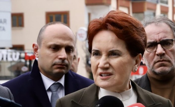 Deprem bölgesine giden Akşener seçim tarihi hakkında konuştu