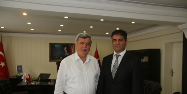 Başkan Karaosmanoğlu: “kentimize El Birliğiyle Hizmet Edeceğiz”