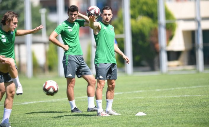 Bursaspor hazırlıklarını sürdürüyor