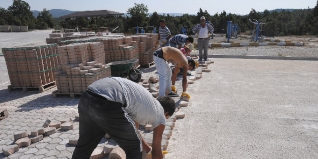 Kent Ormanı Otopark Alanına Kilit Parke Taşı