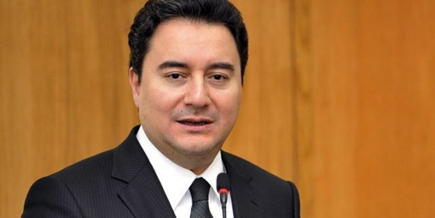 Ali Babacan rekor kırdı