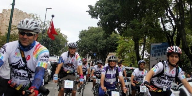 Bursa Bisiklet Festivali Coşkulu Başladı