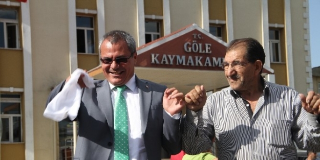 Vali Deniz Göle İlçesinde Açılış Ve Ziyaretlerde Bulundu