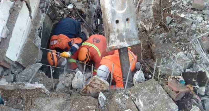 Bursa Gemlik'ten depremzedelere 32 TIR yardım