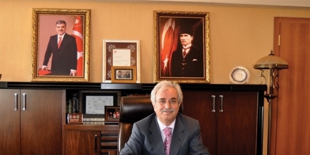 Etü Rektörü Prof. Dr. Muammer Yaylalı’nın 30 Ağustos Zafer Bayramı Mesajı