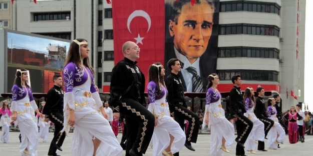 Samsun’da Zafer Bayramı Coşkuyla Kutlandı